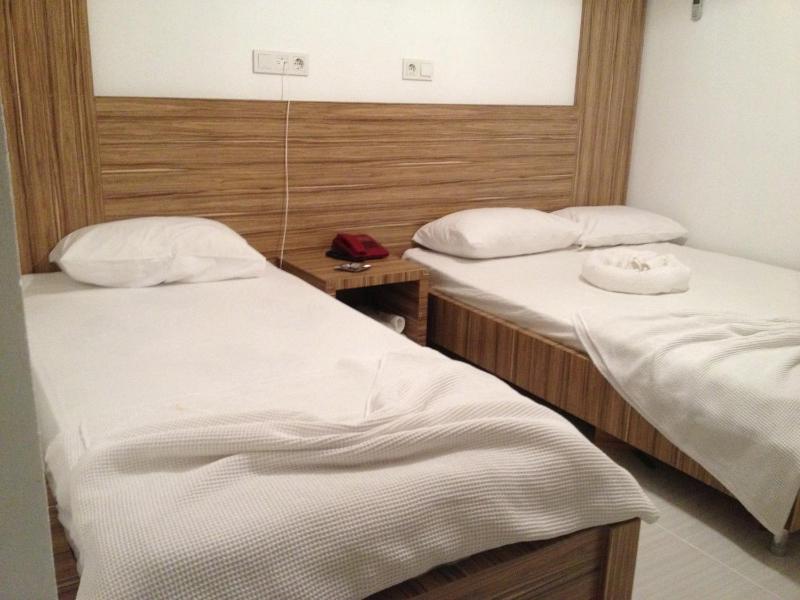 Standard Triple Room image 3