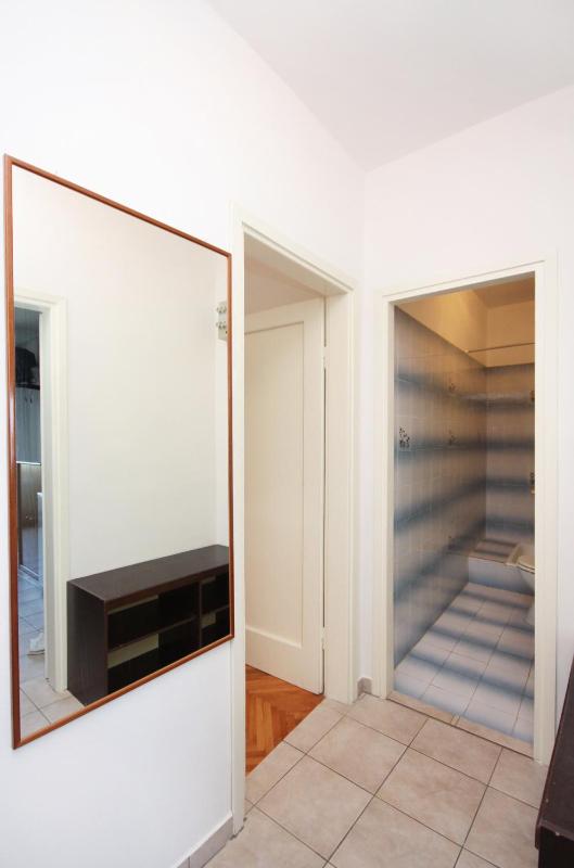 One-Bedroom Apartment with Balcony and Sea View image 2