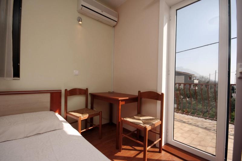 Apartments by the sea Duce Omis - 4852 - image 29