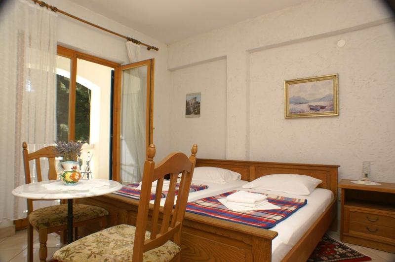 Double Room with Terrace and Sea View   image 1