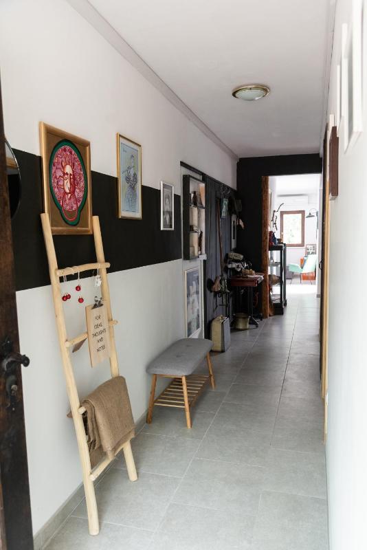 One-Bedroom Apartment with Terrace image 2