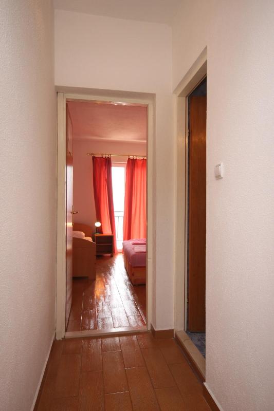 One-Bedroom Apartment with Balcony and Sea View image 2