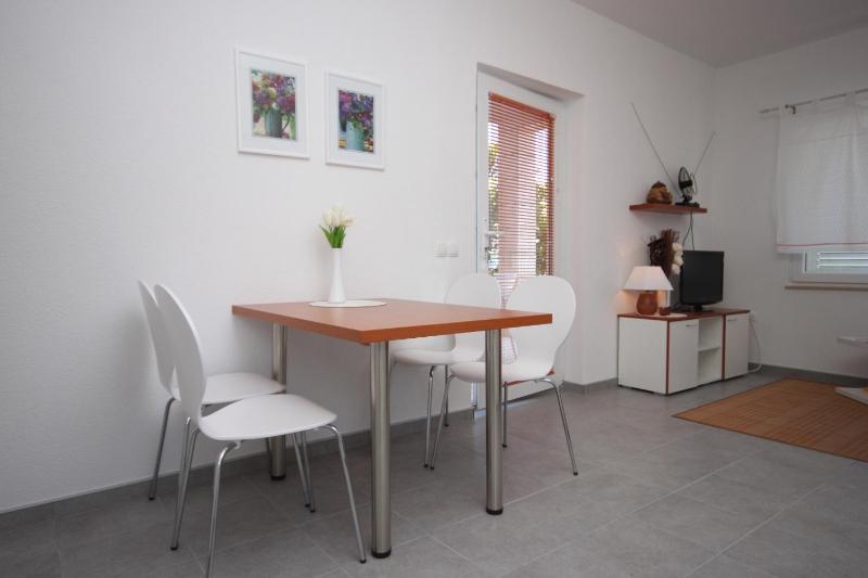 Apartments with parking space Podgora Makarska - 6911 - image 14
