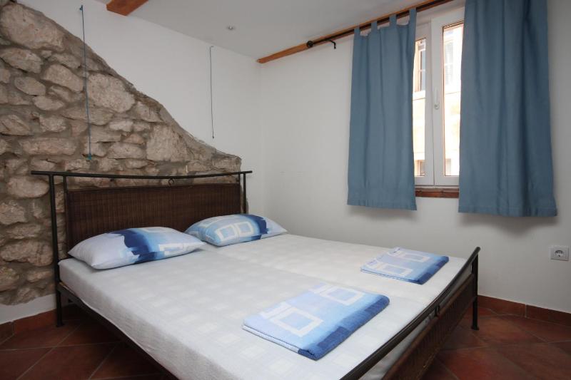 Two-Bedroom Apartment with Balcony and Sea View image 1