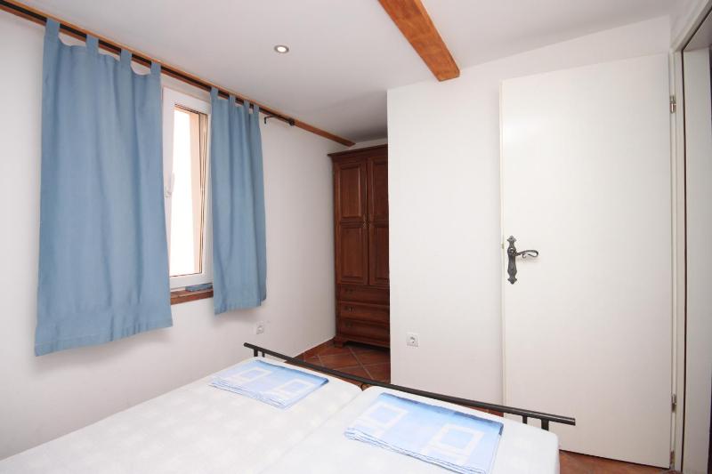 Two-Bedroom Apartment with Balcony and Sea View image 4