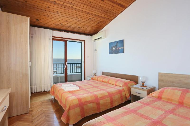 Apartments by the sea Igrane Makarska - 6653 - image 16