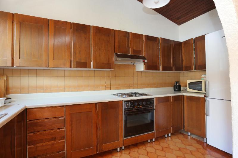 Apartments by the sea Igrane Makarska - 6653 - image 2
