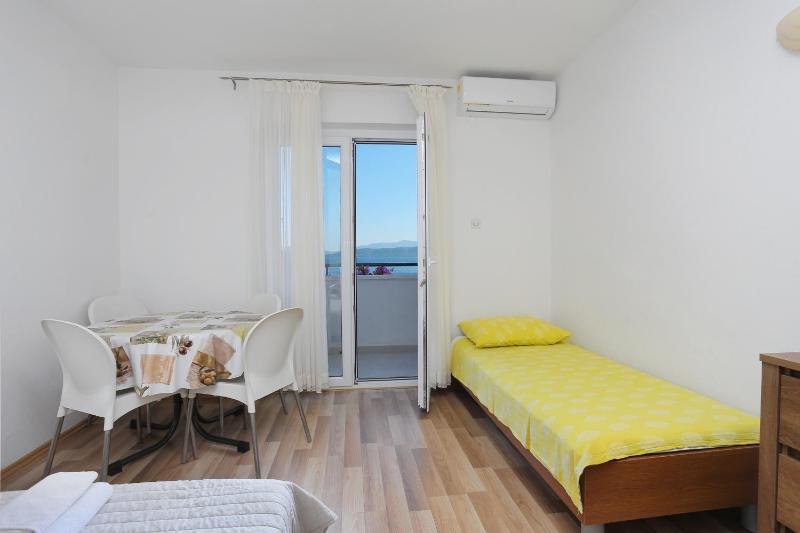 Apartments by the sea Igrane Makarska - 6653 - image 33