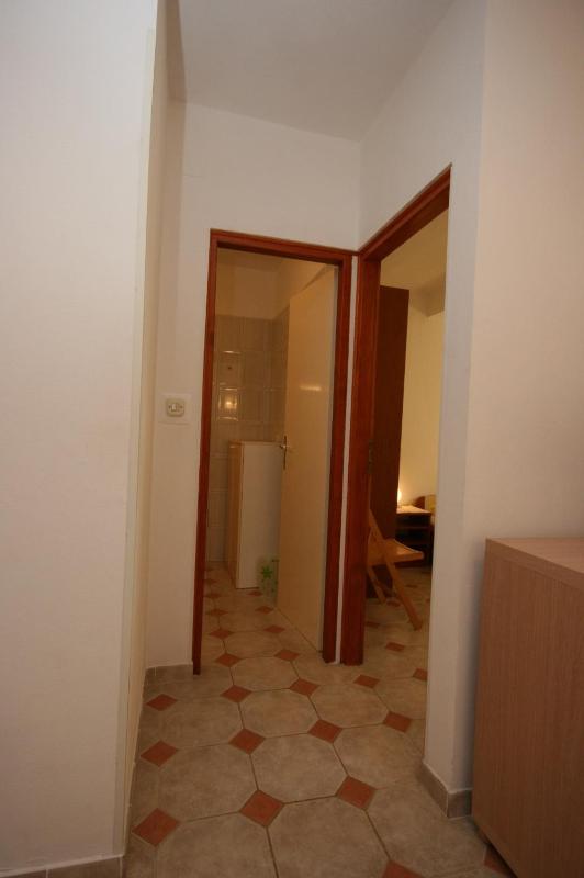One-Bedroom Apartment with Terrace image 2