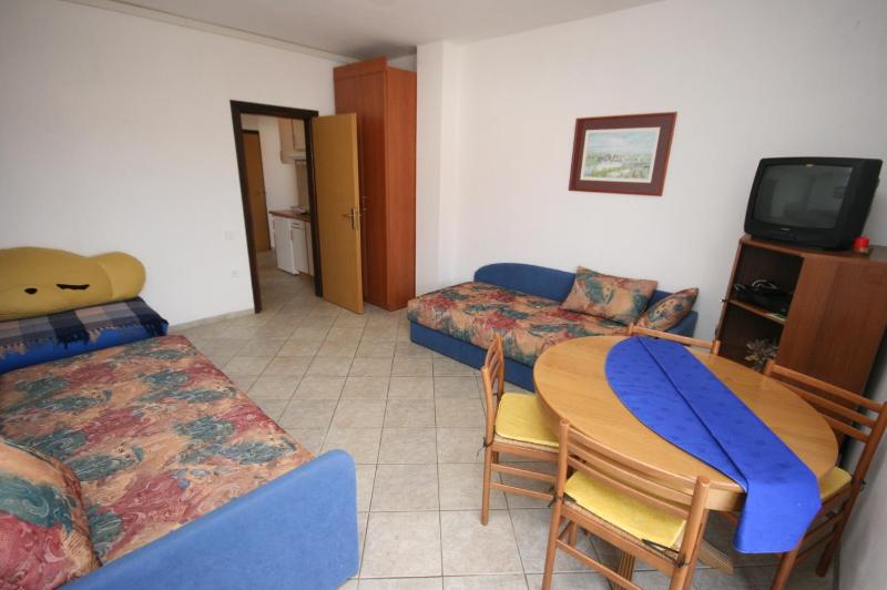 Apartments by the sea Mandre Pag - 6537 - image 12