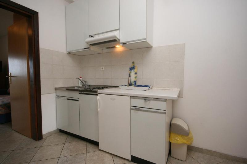 Apartments by the sea Mandre Pag - 6537 - image 17