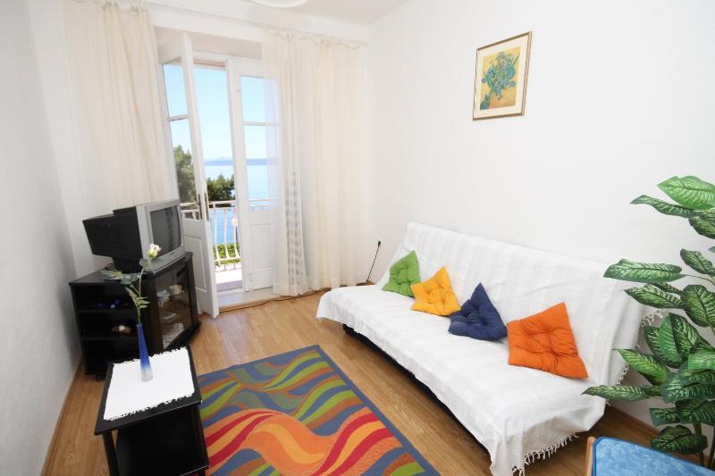 Two-Bedroom Apartment with Balcony and Sea View image 1