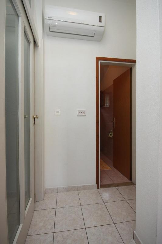 Two-Bedroom Apartment with Terrace and Sea View image 2