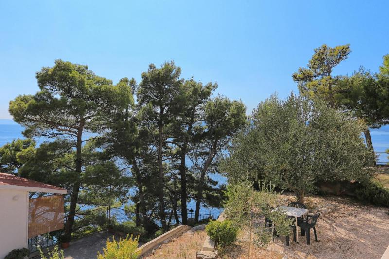Apartments by the sea Brela Makarska - 6688 - image 6