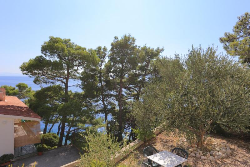 Apartments by the sea Brela Makarska - 6688 - image 10