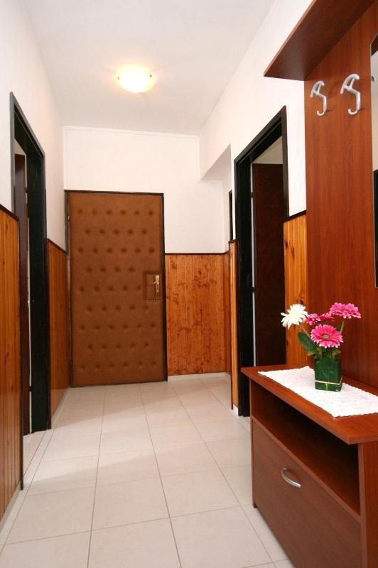 One-Bedroom Apartment with Terrace and Sea View image 2
