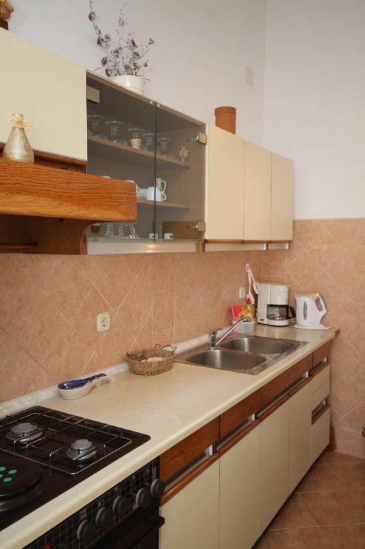 Apartments by the sea Podgora Makarska - 6670 - image 11