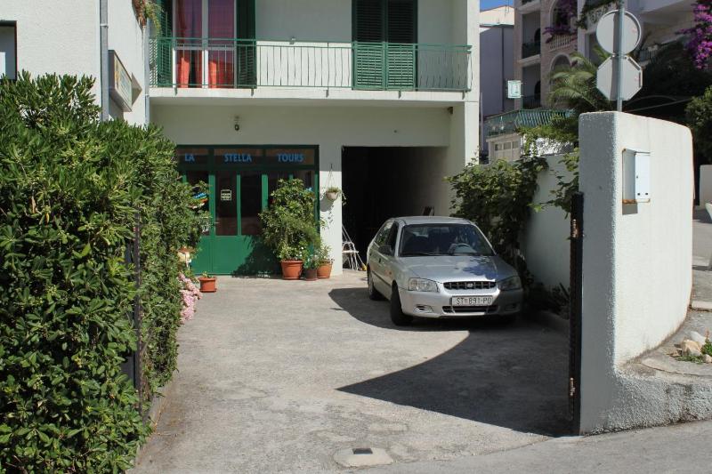 Apartments and rooms with parking space Makarska - 6759 - image 6