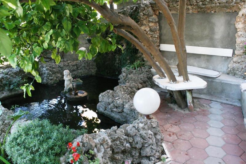 Apartments and rooms with parking space Makarska - 6767 - image 1