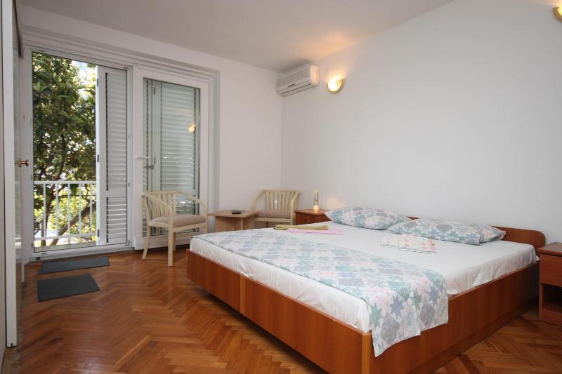 Double Room with Balcony image 1