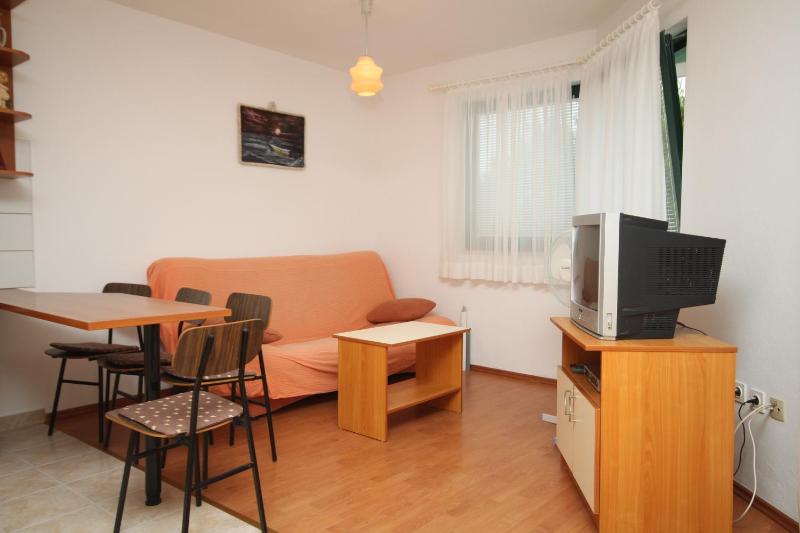 Apartments with parking space Brela - Makarska - 6907 - image 21