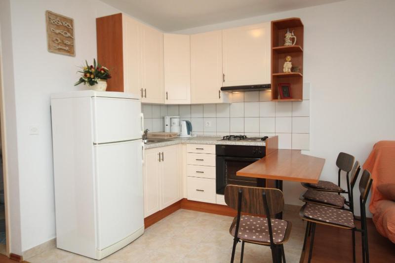 Apartments with parking space Brela - Makarska - 6907 - image 26