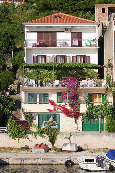 Apartments by the sea Podgora Makarska - 6836 - image 1