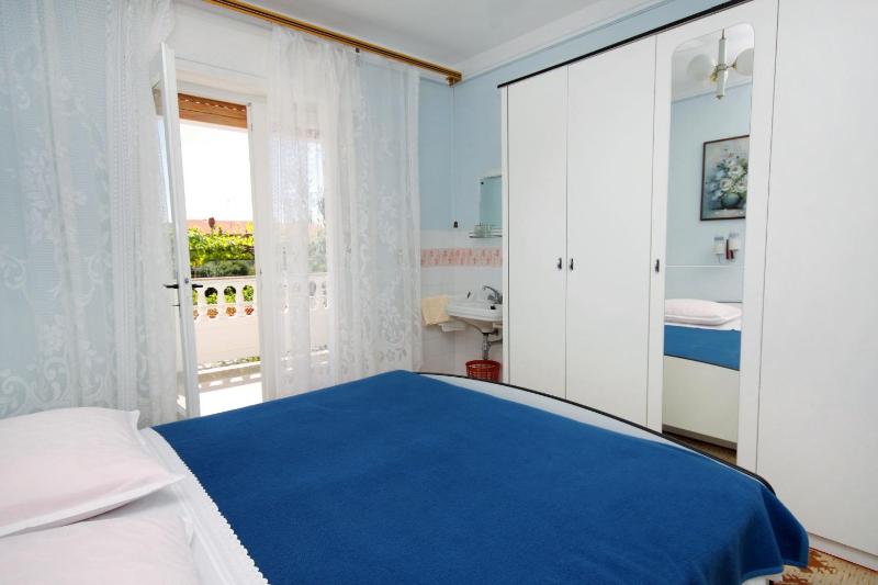 Double Room with Terrace image 3