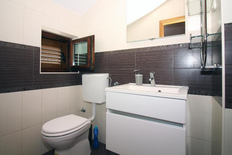 Studio with Balcony and Sea View image 4