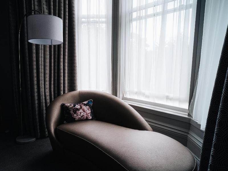 Executive King Room image 3
