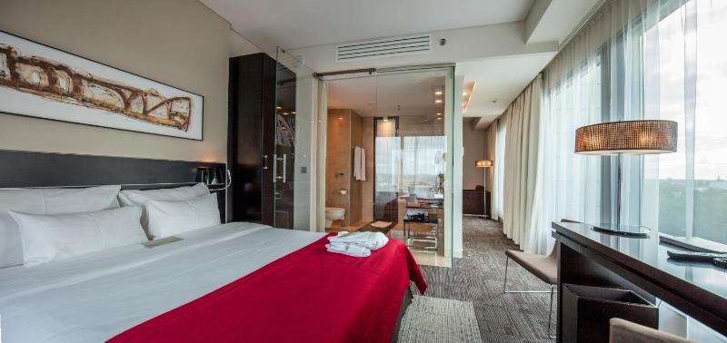 Suite image 4