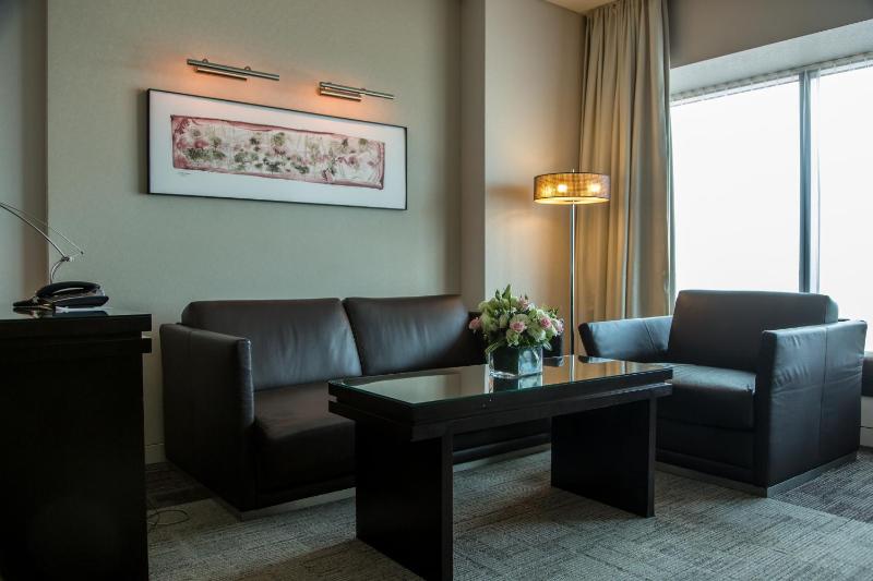 Superior Suite image 4