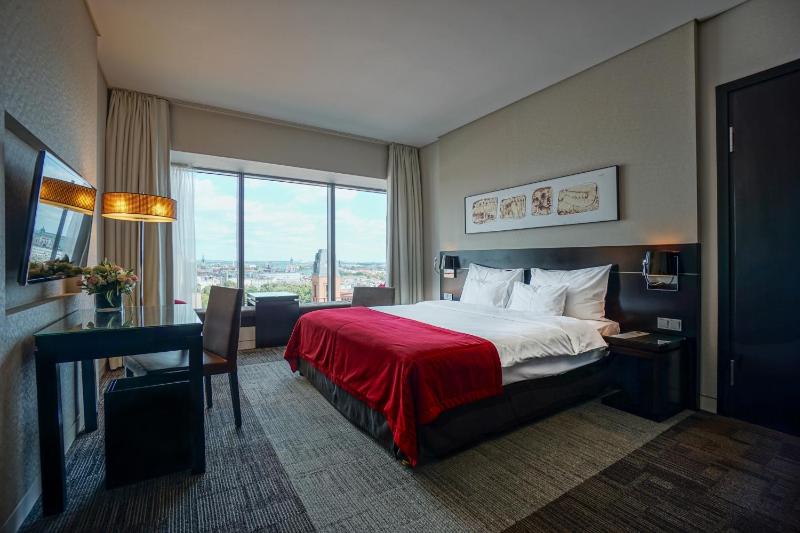 Superior Suite image 1