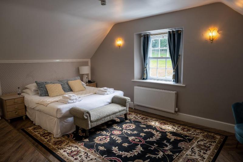 Quadruple Room with Garden View image 1