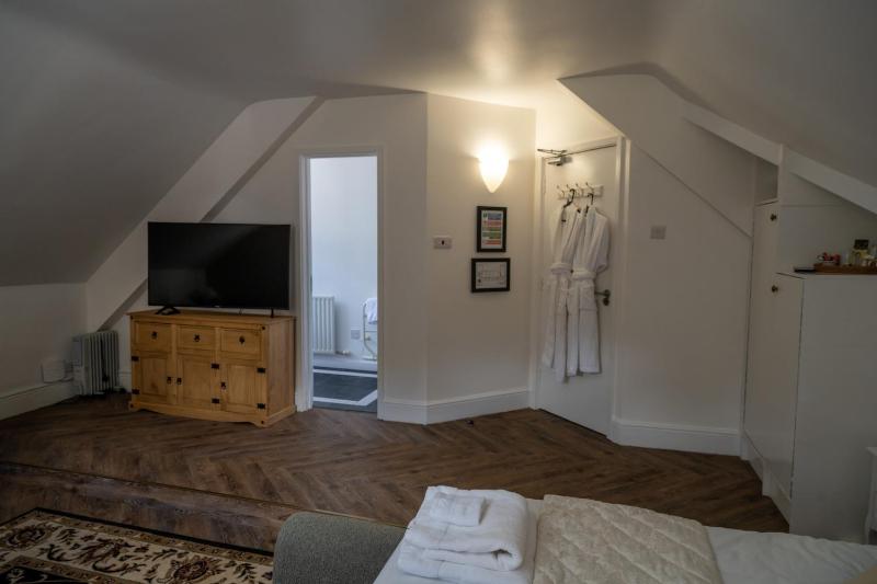 Quadruple Room with Garden View image 4