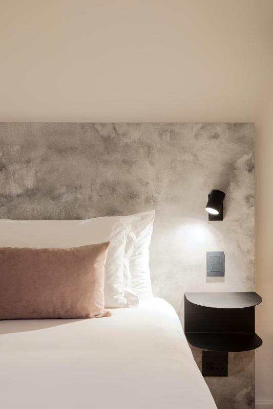 Home Suite Hotels Station House - image 10