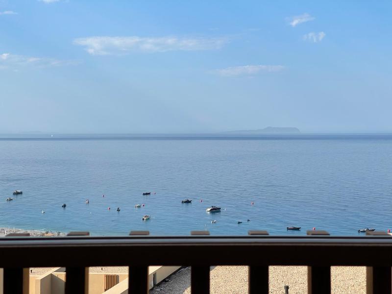Green Coast 136 - image 4