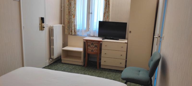 Double Room image 2