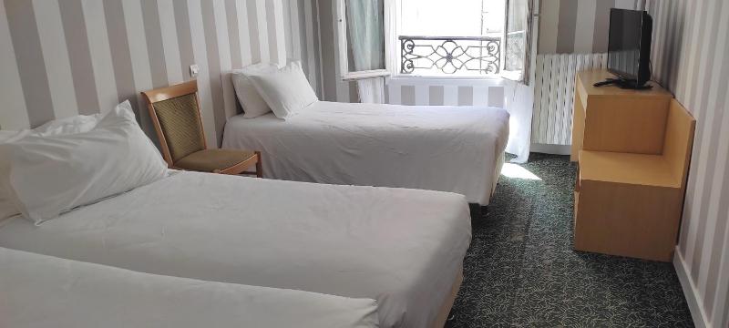 Triple Room image 3