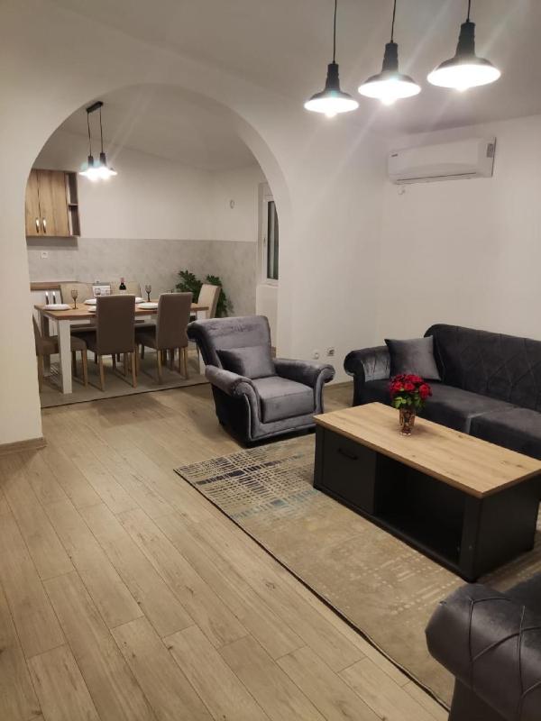 Guest House Tomba Images