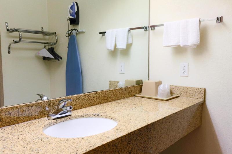 King Suite image 3
