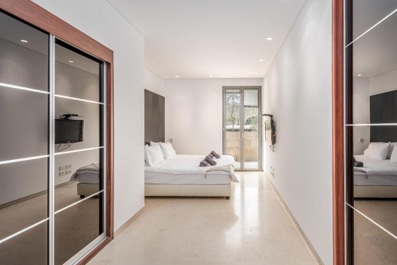 Spectacular 375 SQM at Mamilla Mall - 4 bedroom - image 14