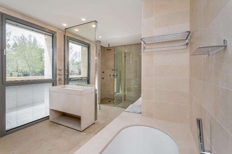 Spectacular 375 SQM at Mamilla Mall - 4 bedroom - image 6