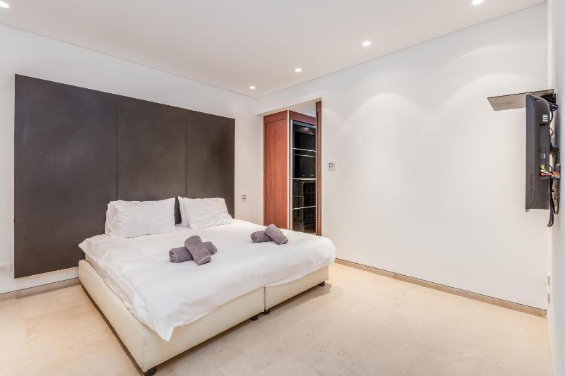 Spectacular 375 SQM at Mamilla Mall - 4 bedroom - image 16