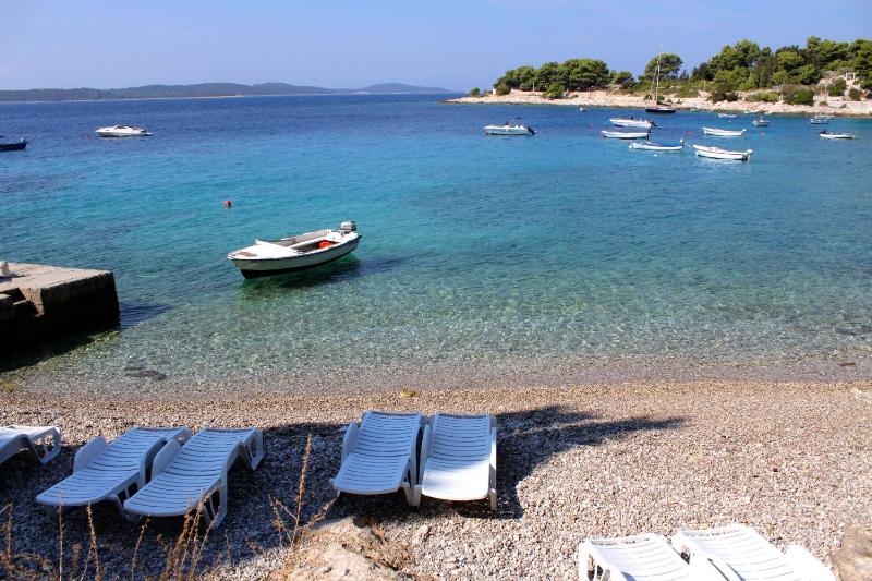 Apartments with a parking space Hvar - 5719 - image 4
