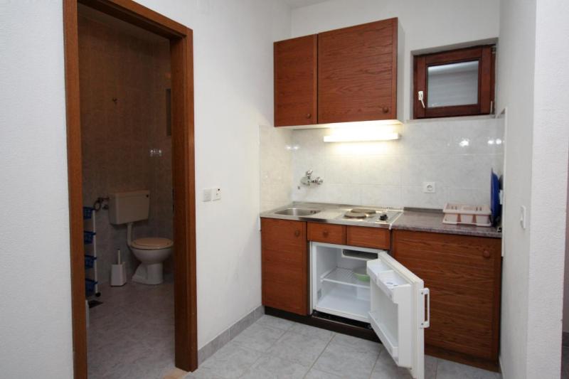 Apartments by the sea Sumpetar Omis - 4827 - image 27