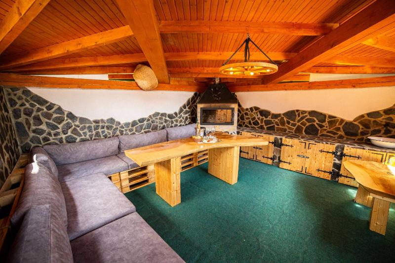 Chalet image 4