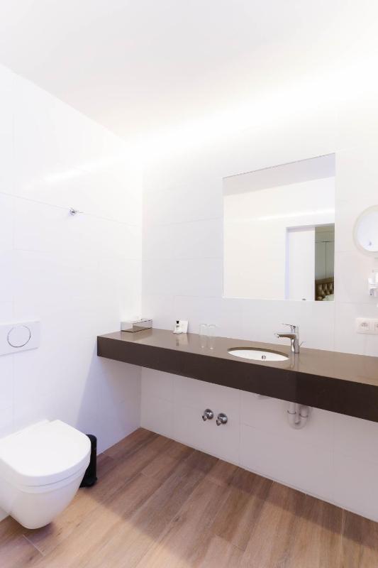 Standard Double Room image 1