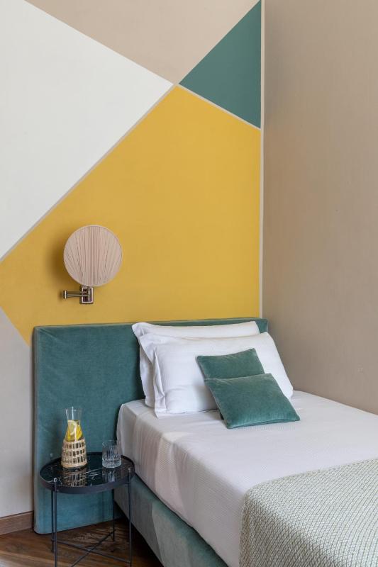 Standard Single Room image 4