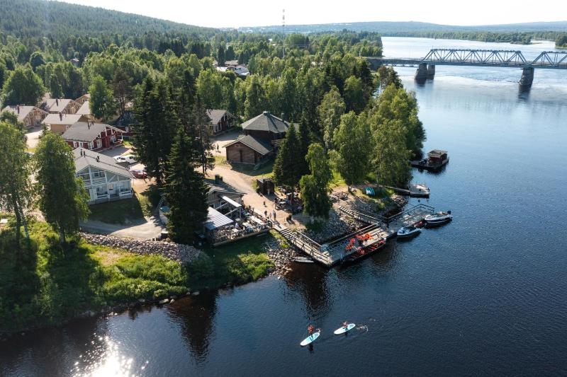 Superior Chalet (6 persons) with Sauna image 2